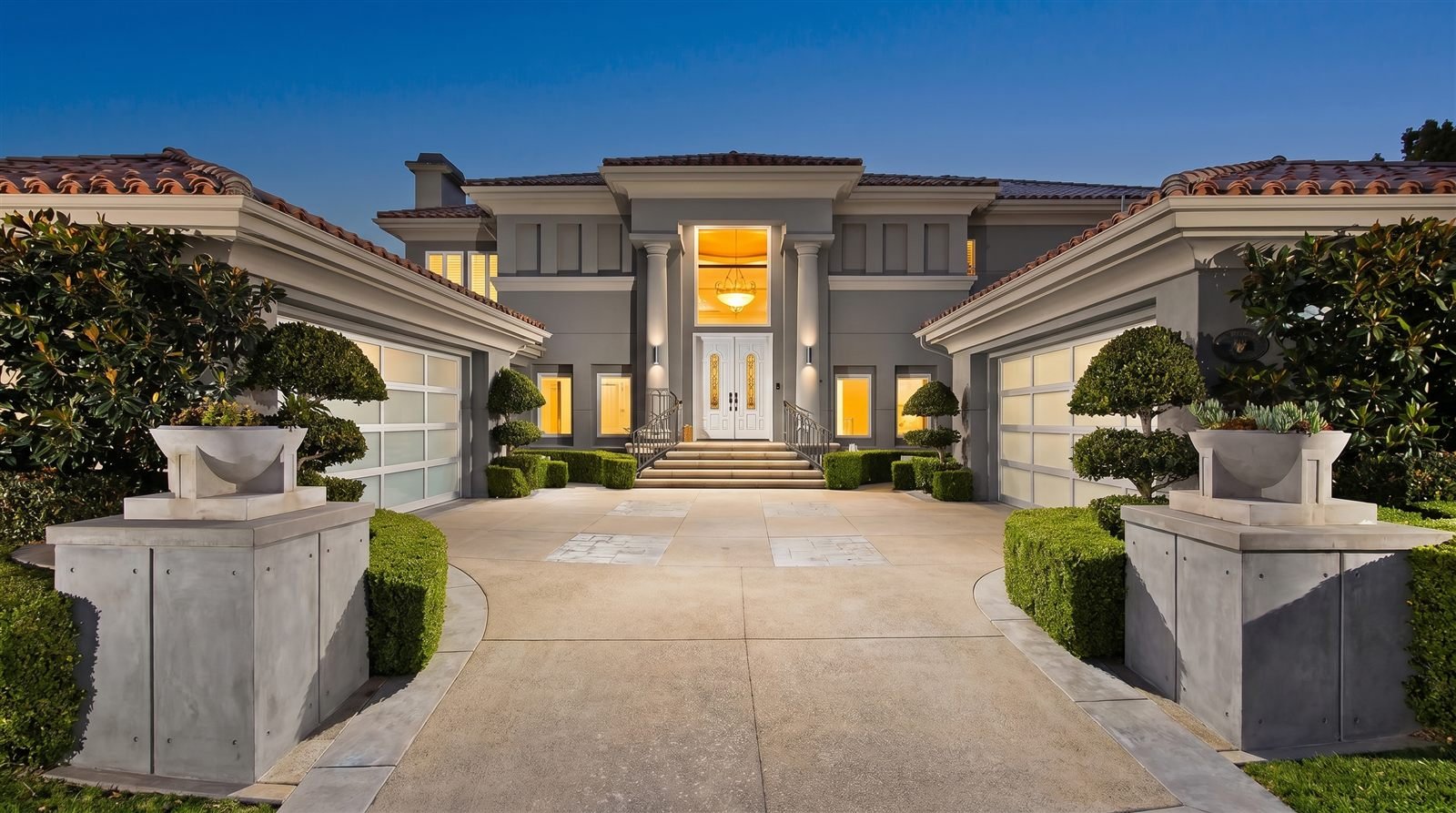 The same Newport Beach home in the Euro-Industrial Estate scheme